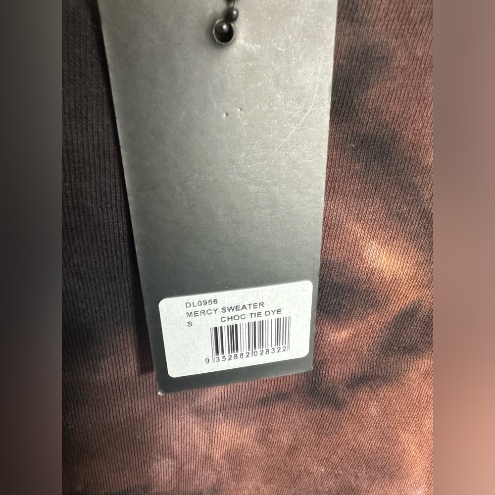 REVOLVE| BY. DYLN MERCY SWEATSHIRT IN CHOC BNWT - Picture 6 of 7